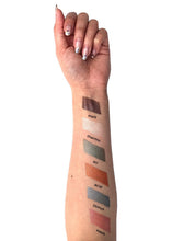 Load image into Gallery viewer, a2o Glow Liquid Eyeshadow - Thermo