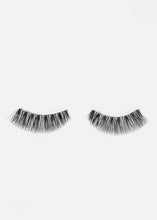 Load image into Gallery viewer, AOA Studio Eyelashes - Olivia
