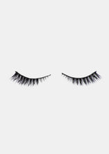 Load image into Gallery viewer, AOA Studio Eyelashes - Rita

