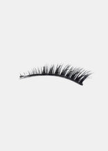 Load image into Gallery viewer, AOA Studio Eyelashes - Rita
